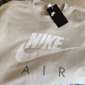 NIKE AIR NWT Crew Light Bone